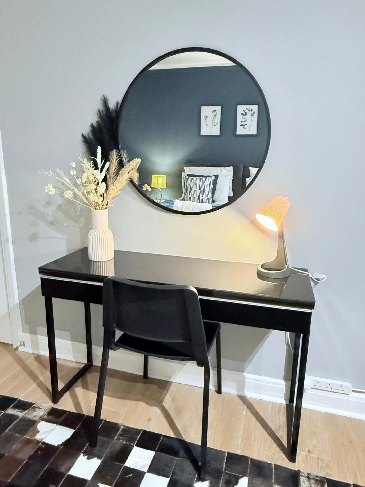 Staylondon - Sleeps 6 With Free Parking - Tourist, Concerts & Matches Exterior photo